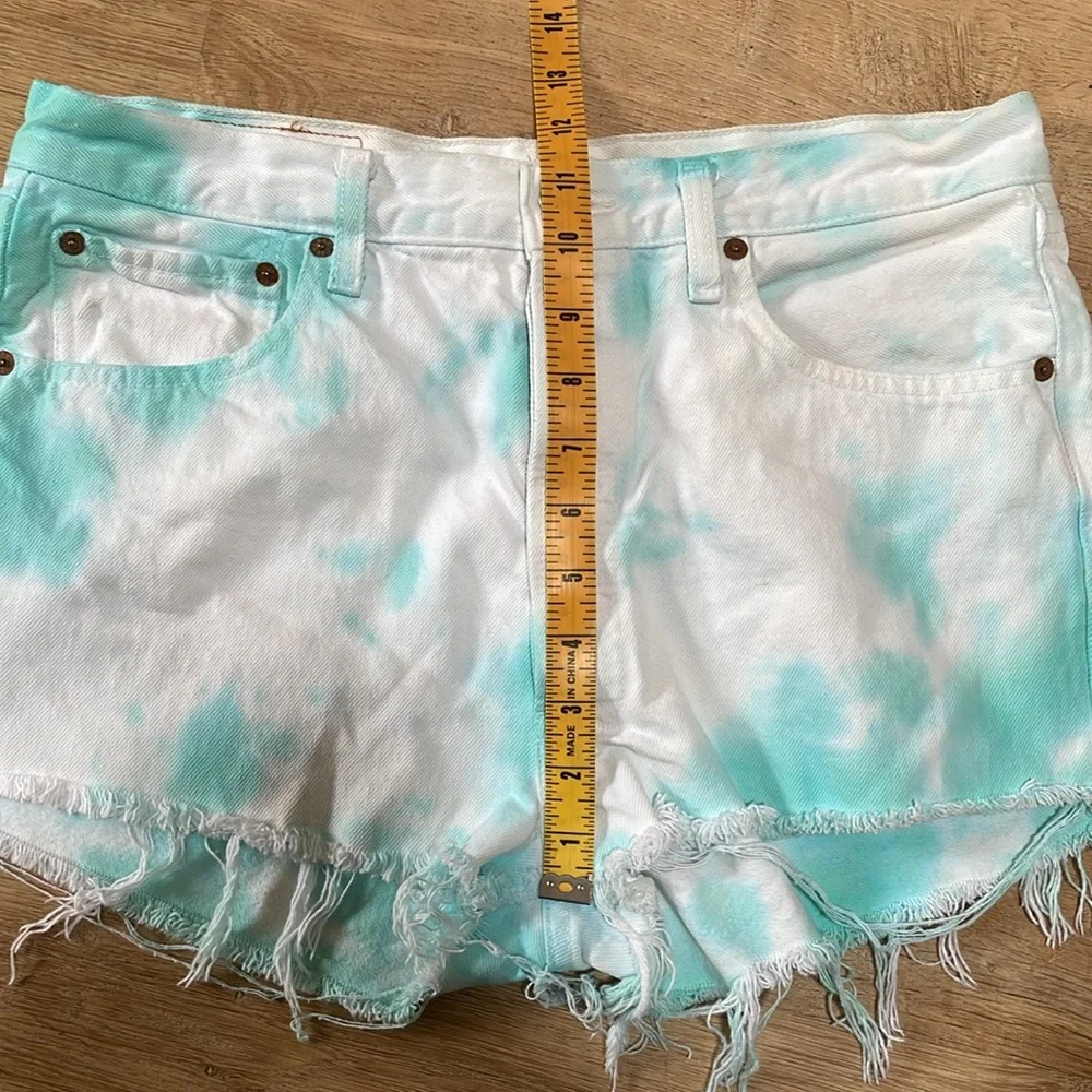 Vintage tie-dyed cutoffs Levi’s 501 - Picture 6 of 6